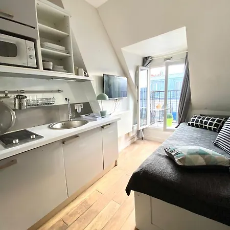 Belleville Nest * Paris